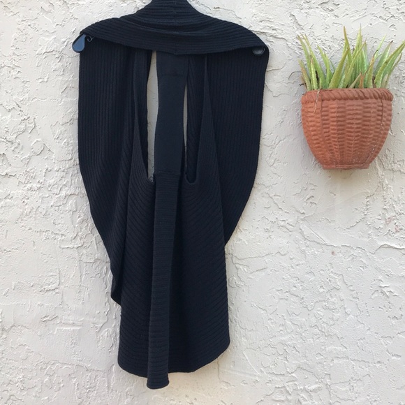 Gorgeous Guess Jeans Open Sweater Vest - Picture 4 of 8